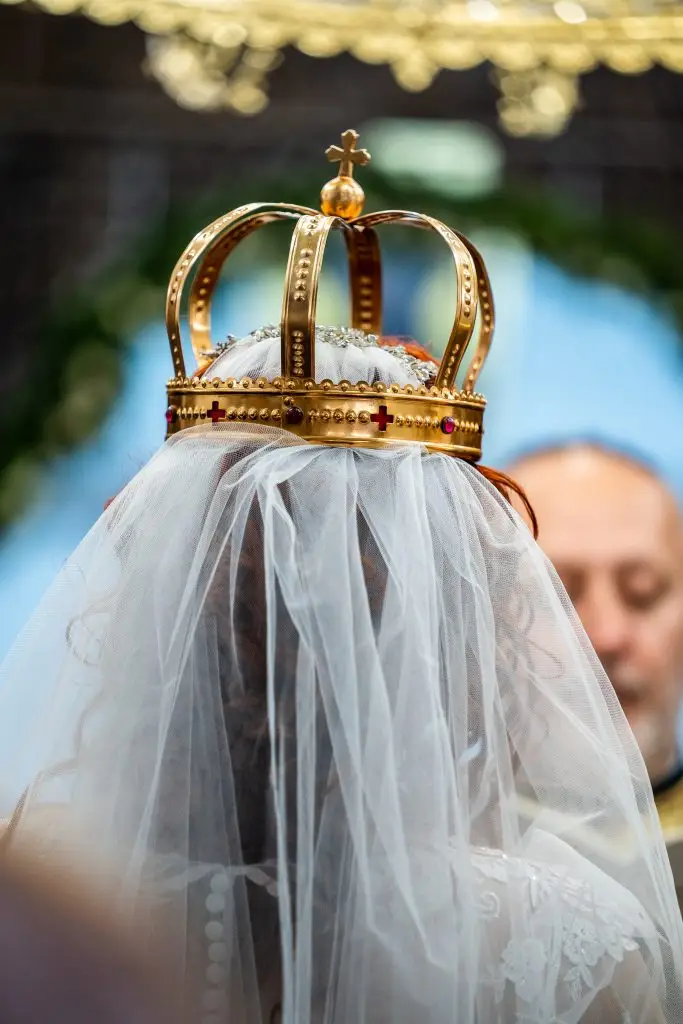 Eine Orthodoxe Trauung samt Krone.